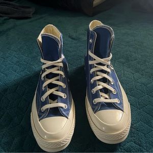 Converse x Comme des Garçons PLAY Chuck 70
UNISEX HIGH TOP SHOE